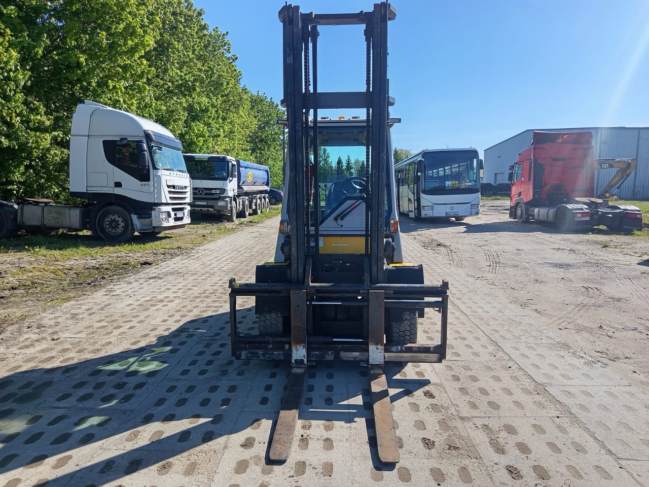 Mitsubishi FD40K - Rough terrain forklift: picture 4 Mitsubishi FD40K - Rough terrain forklift: picture 4
