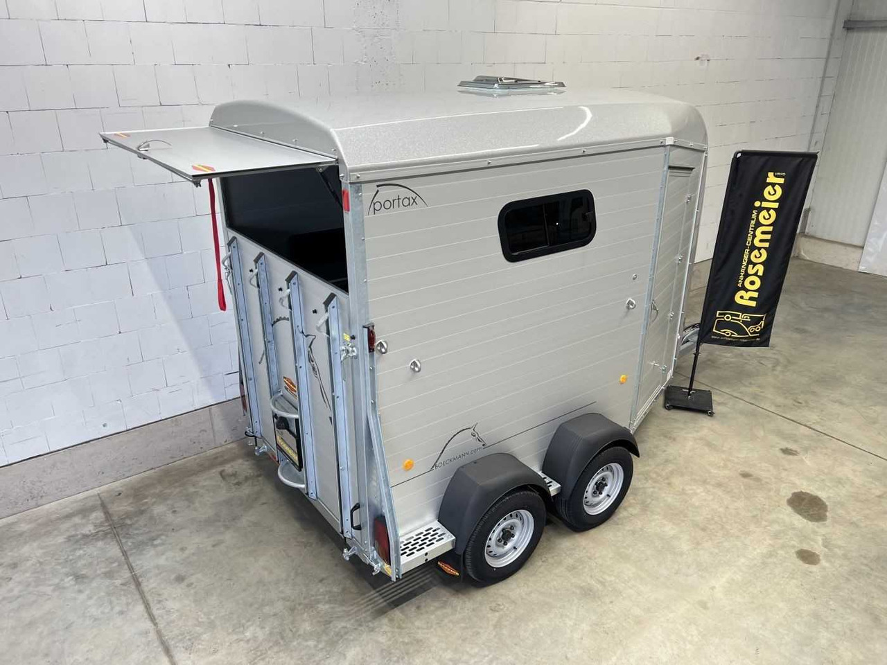 BOECKMANN Portax SKA Heckklappe Pferdeanhänger - Horse trailer: picture 4 BOECKMANN Portax SKA Heckklappe Pferdeanhänger - Horse trailer: picture 4