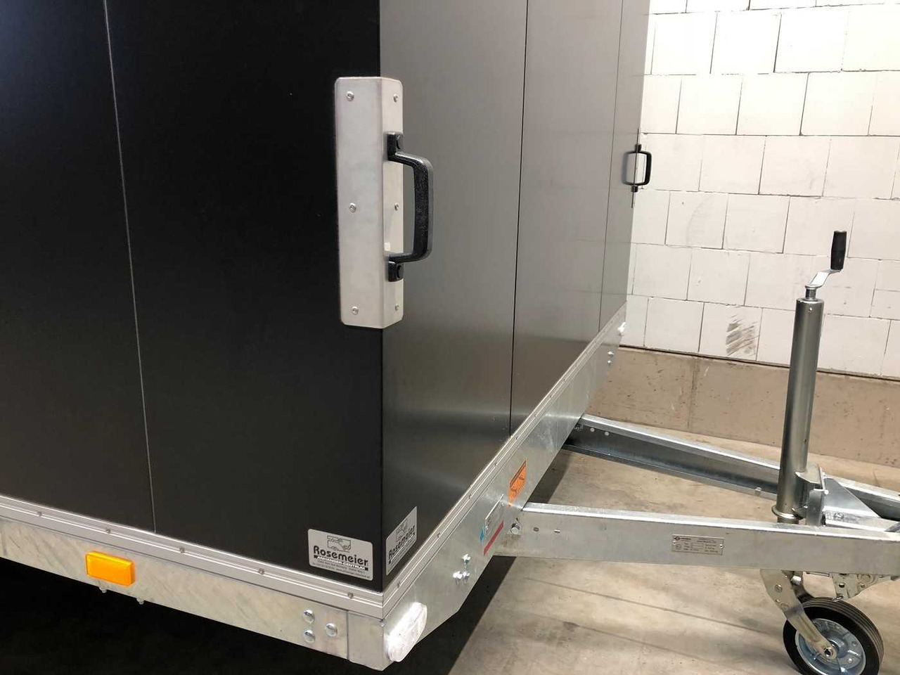 New Closed box trailer VEZEKO HK E 27.4 Kofferanhänger: picture 19