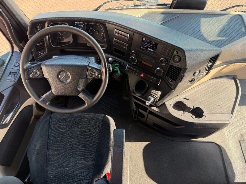 Mercedes-Benz Actros Actros 2542LL 6X2 BDF / ACC / AHK/ TUV 8-2026 / NL TRUCK - Container transporter/ Swap body truck: picture 5 Mercedes-Benz Actros Actros 2542LL 6X2 BDF / ACC / AHK/ TUV 8-2026 / NL TRUCK - Container transporter/ Swap body truck: picture 5