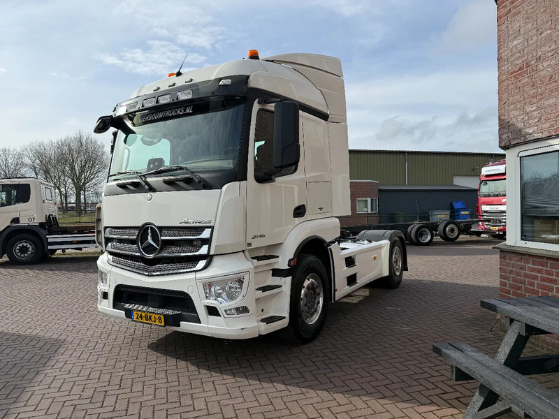 Mercedes-Benz Actros 1846LS STREAMSPACE 4X2 TREKKER EURO6 HOLLAND TRUCK VIN: 10233406 - Tractor unit: picture 2 Mercedes-Benz Actros 1846LS STREAMSPACE 4X2 TREKKER EURO6 HOLLAND TRUCK VIN: 10233406 - Tractor unit: picture 2