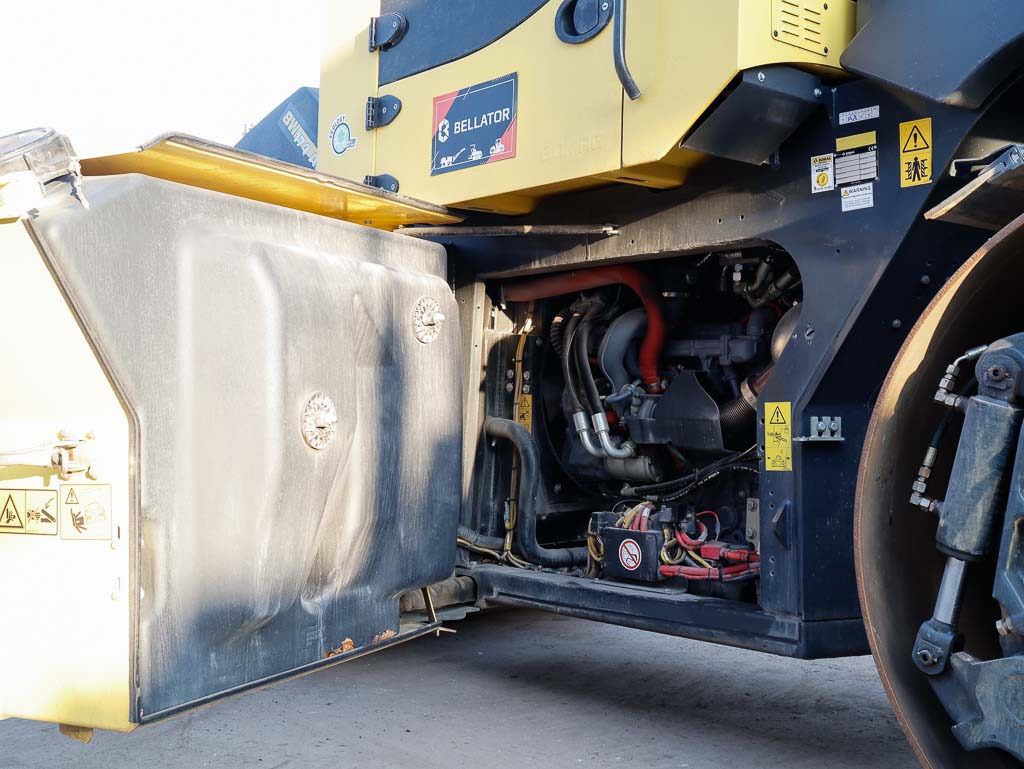 Road roller BOMAG BW 174 AP-4v: picture 13