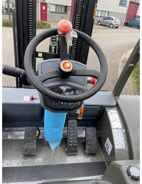 AUSA C 251 H x4 - Diesel forklift: picture 3 AUSA C 251 H x4 - Diesel forklift: picture 3