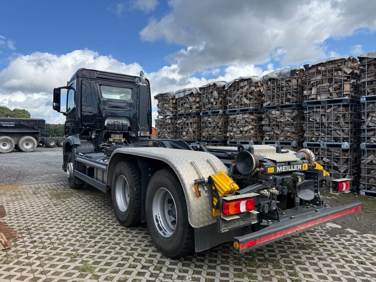 Mercedes-Benz Arocs 5 2648 Meiller Hakenlift 21-60 neuwertig - Hook lift truck: picture 5 Mercedes-Benz Arocs 5 2648 Meiller Hakenlift 21-60 neuwertig - Hook lift truck: picture 5