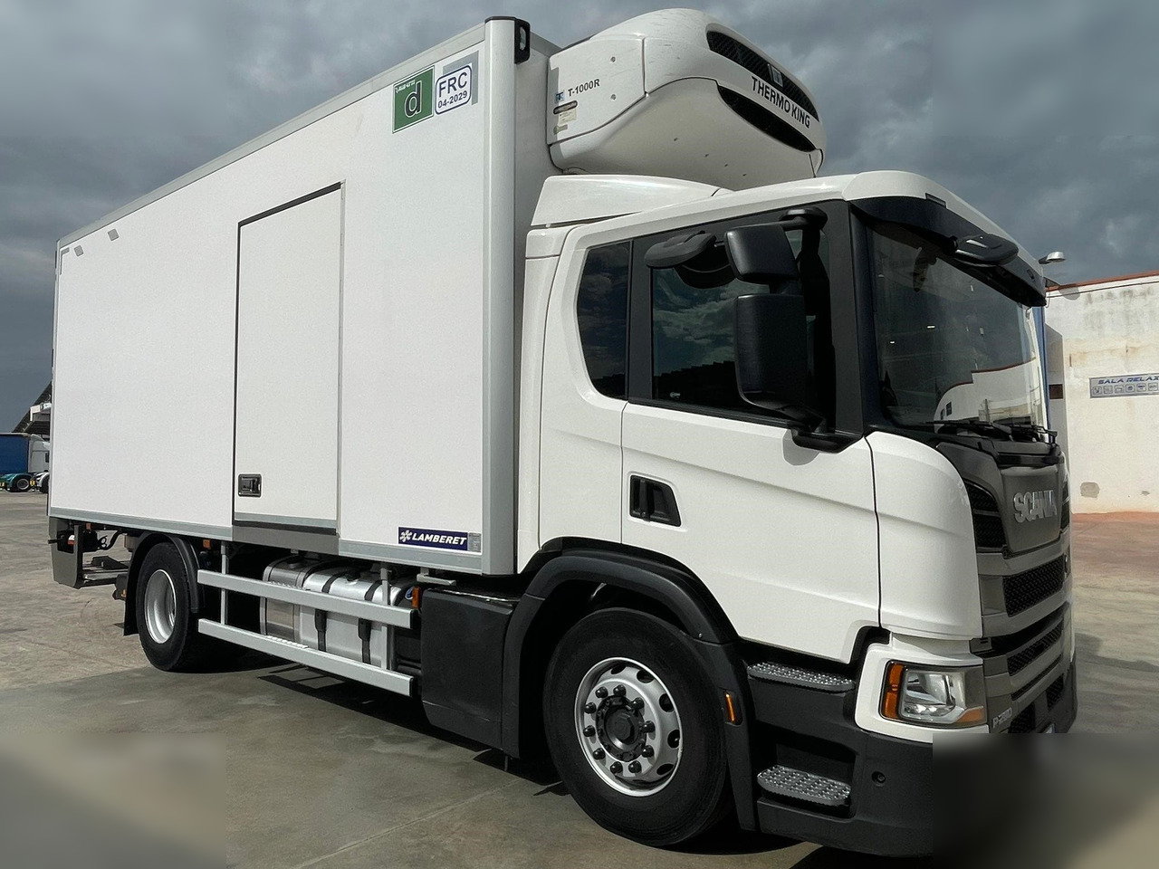 SCANIA P280 - Refrigerator truck: picture 1 SCANIA P280 - Refrigerator truck: picture 1