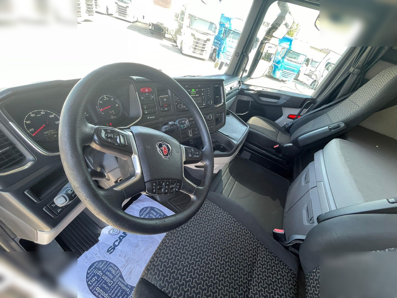 Tractor unit SCANIA S500: picture 6