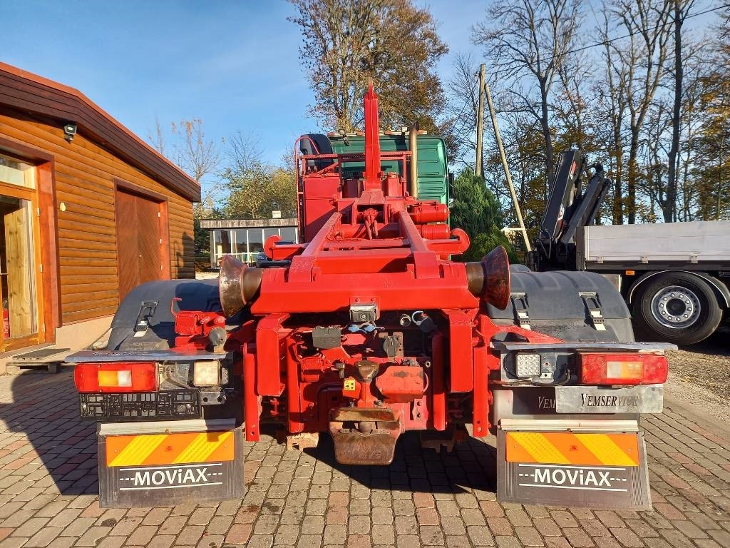 Hook lift truck Volvo FH 520, 8x4, MULTILIFT: picture 15