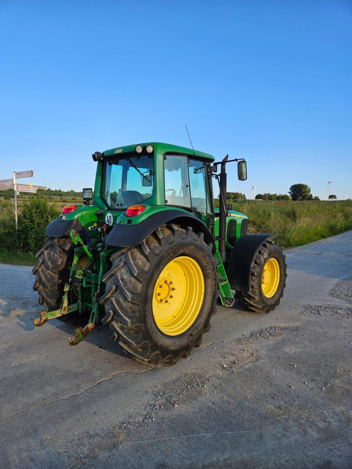 Farm tractor John Deere 6920: picture 7