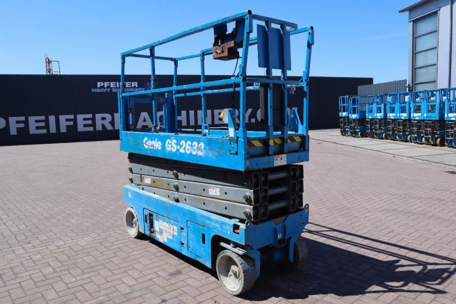 Genie GS2632 Electric, Working Height 10m, 227kg Capacit - Scissor lift: picture 3 Genie GS2632 Electric, Working Height 10m, 227kg Capacit - Scissor lift: picture 3