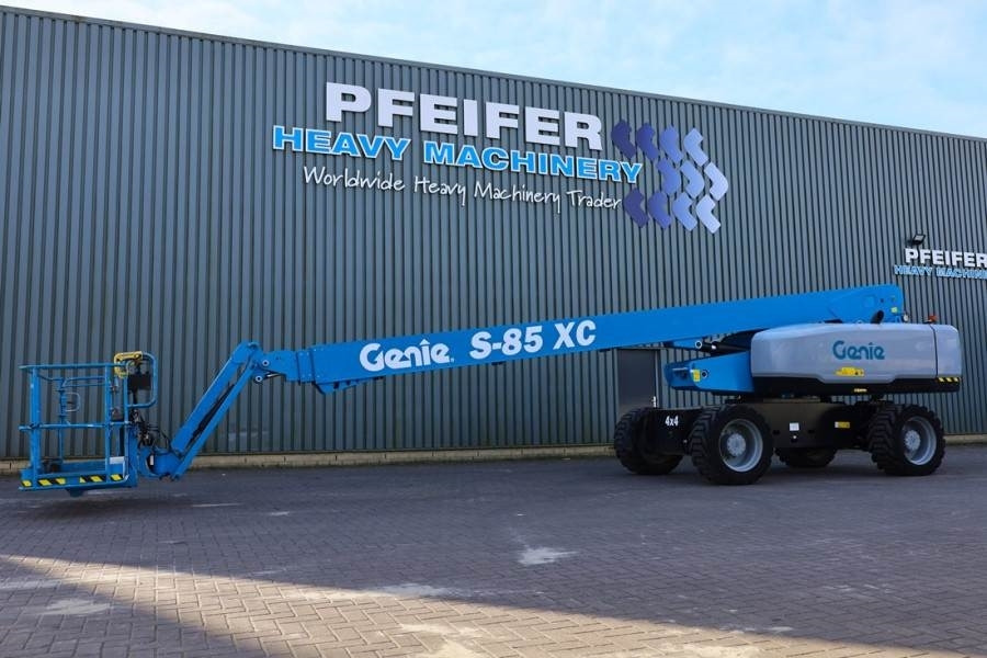 Genie S85XC Valid inspection, *Guarantee! Diesel, 4x4 Dr - Telescopic boom: picture 1 Genie S85XC Valid inspection, *Guarantee! Diesel, 4x4 Dr - Telescopic boom: picture 1