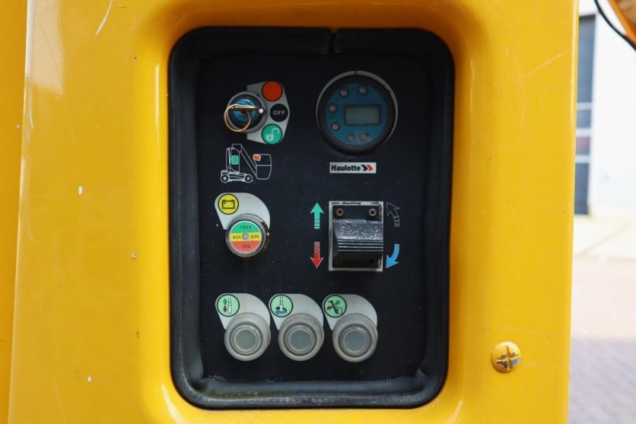 Haulotte STAR 10 As-Is, Electric, 10m Working Height, 3m Re - Articulated boom: picture 5 Haulotte STAR 10 As-Is, Electric, 10m Working Height, 3m Re - Articulated boom: picture 5