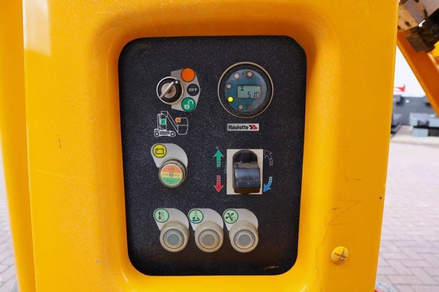 Haulotte STAR 10 Electric, 10m Working Height, 3m Reach, 20 - Scissor lift: picture 4 Haulotte STAR 10 Electric, 10m Working Height, 3m Reach, 20 - Scissor lift: picture 4