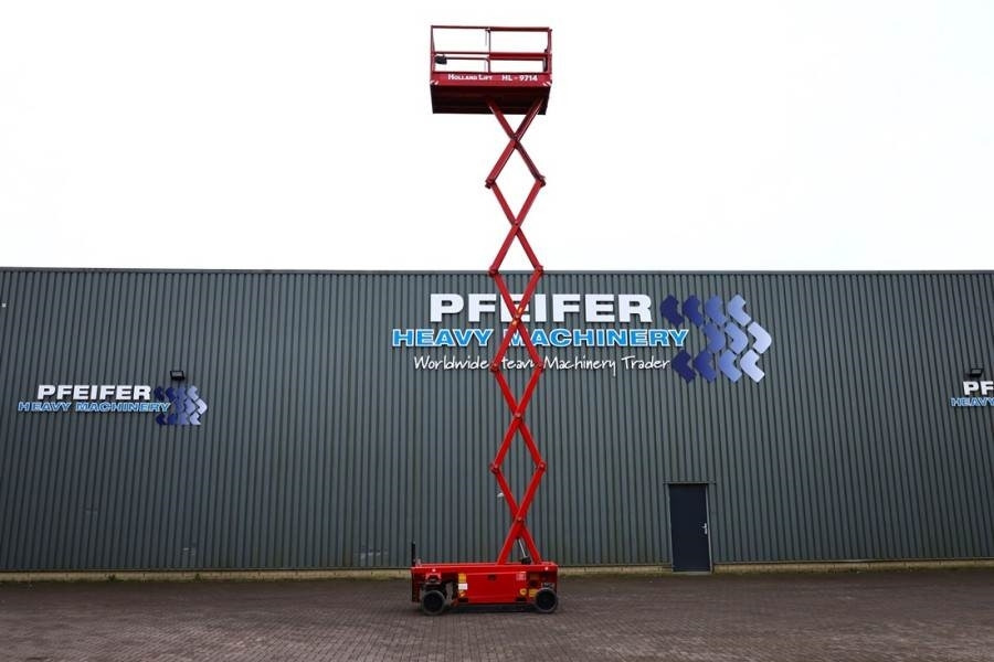 Holland Lift Ecostar HL-9714 Electric, 12m Working Height, 325k - Scissor lift: picture 3 Holland Lift Ecostar HL-9714 Electric, 12m Working Height, 325k - Scissor lift: picture 3