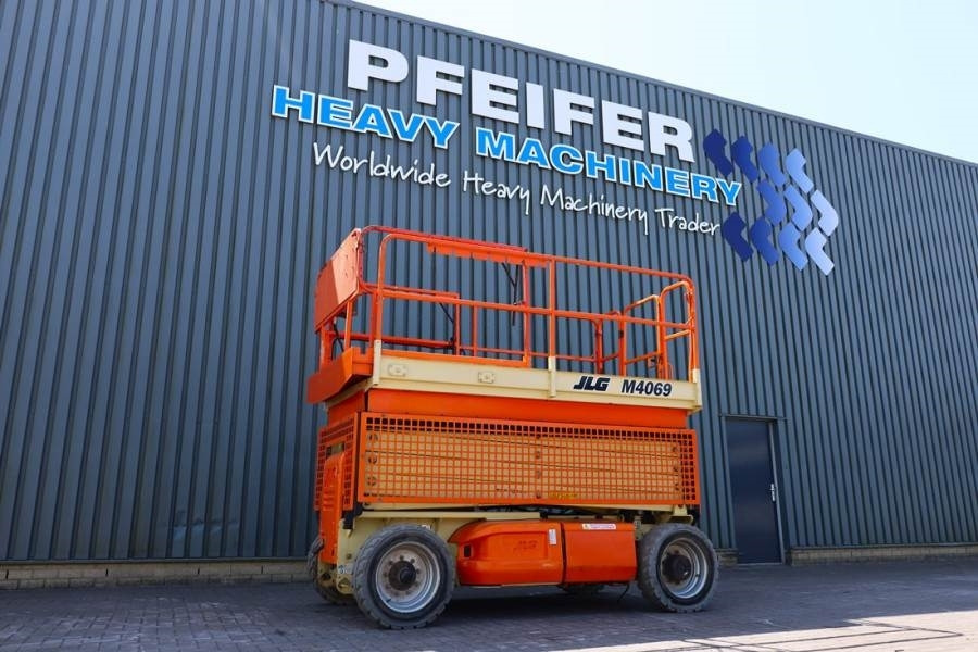 JLG M4069 Hybrid, 14.2m Working Height, 360kg Capacity - Scissor lift: picture 1 JLG M4069 Hybrid, 14.2m Working Height, 360kg Capacity - Scissor lift: picture 1