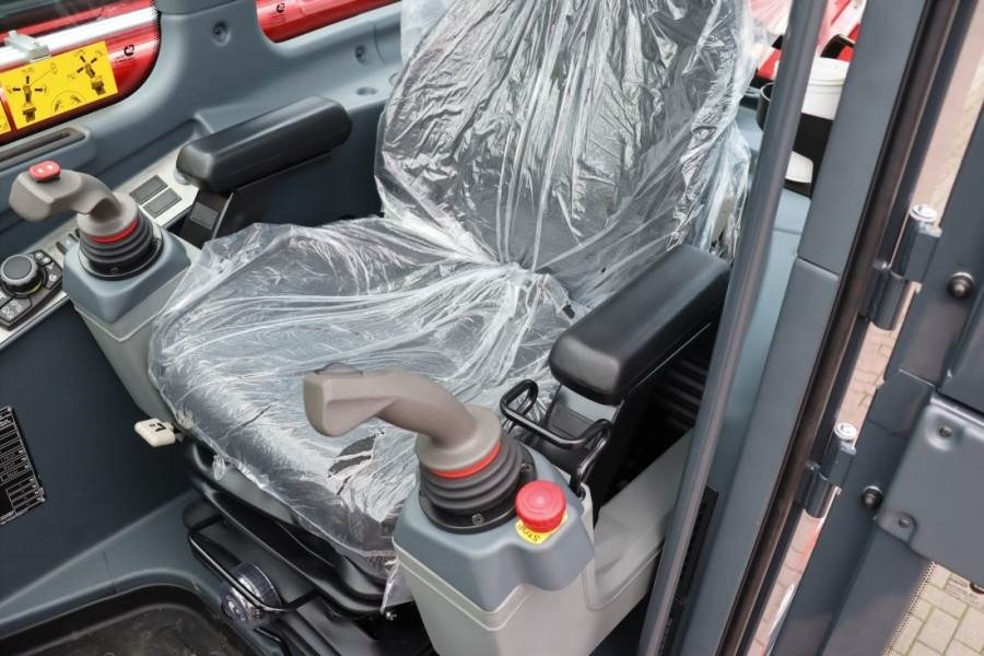 Magni RTH 6.21-D/D 6000kg Capacity, 21m Lifting Height, - Telescopic handler: picture 4 Magni RTH 6.21-D/D 6000kg Capacity, 21m Lifting Height, - Telescopic handler: picture 4