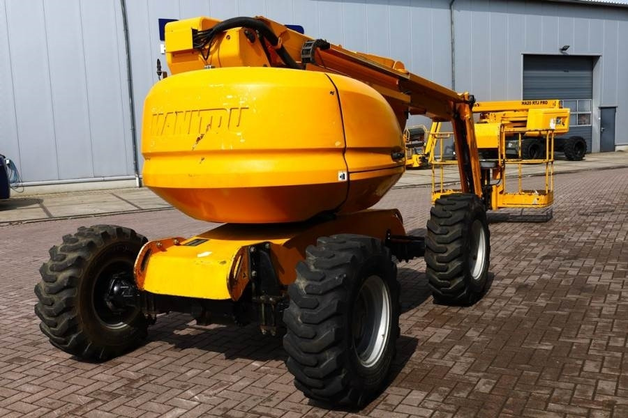 Manitou 180ATJ Diesel, 4x4x4 Drive, 18.2m Working Height, - Articulated boom: picture 2 Manitou 180ATJ Diesel, 4x4x4 Drive, 18.2m Working Height, - Articulated boom: picture 2