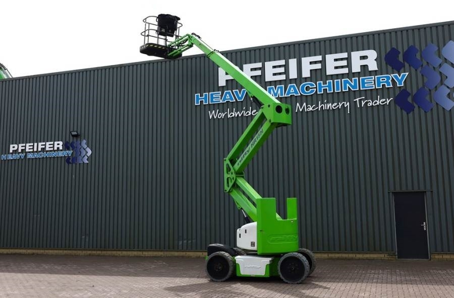 Niftylift HR15N Hybrid MK3 Hybrid, 4x2 Drive, 15.5m Working - Articulated boom: picture 3 Niftylift HR15N Hybrid MK3 Hybrid, 4x2 Drive, 15.5m Working - Articulated boom: picture 3