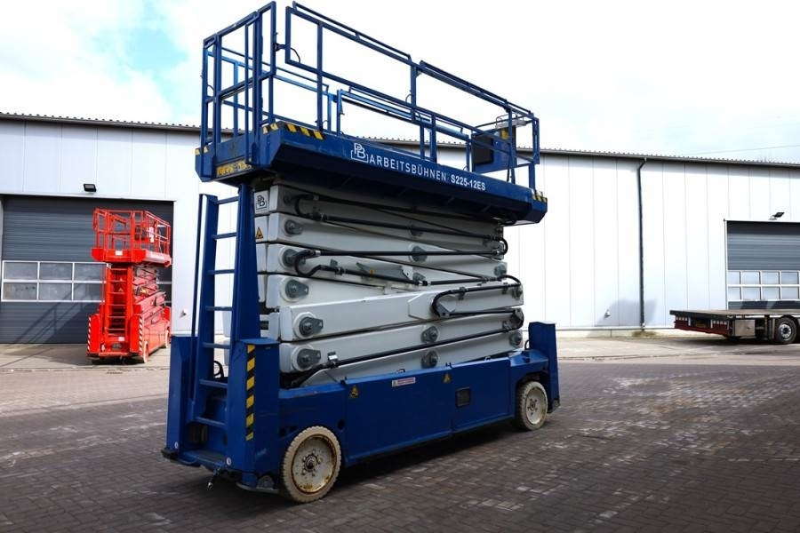 PB LIFT S225-12ES Electric, 22.5m Working Height, 450 - Scissor lift: picture 2 PB LIFT S225-12ES Electric, 22.5m Working Height, 450 - Scissor lift: picture 2