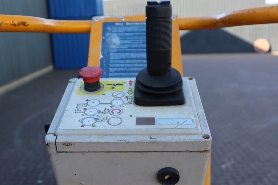 Snorkel A38E Electric, 13.5m Working Height, 6.1m Reach, 2  - Articulated boom: picture 4 Snorkel A38E Electric, 13.5m Working Height, 6.1m Reach, 2  - Articulated boom: picture 4