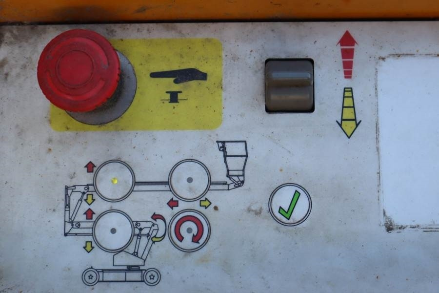 Snorkel A38E Electric, 13.5m Working Height, 6.1m Reach, 2  - Articulated boom: picture 5 Snorkel A38E Electric, 13.5m Working Height, 6.1m Reach, 2  - Articulated boom: picture 5