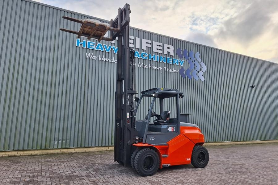 Toyota 9FBM70T Electric, 7 Tons Capacity, Lift Height 4.7 - Diesel forklift: picture 3 Toyota 9FBM70T Electric, 7 Tons Capacity, Lift Height 4.7 - Diesel forklift: picture 3