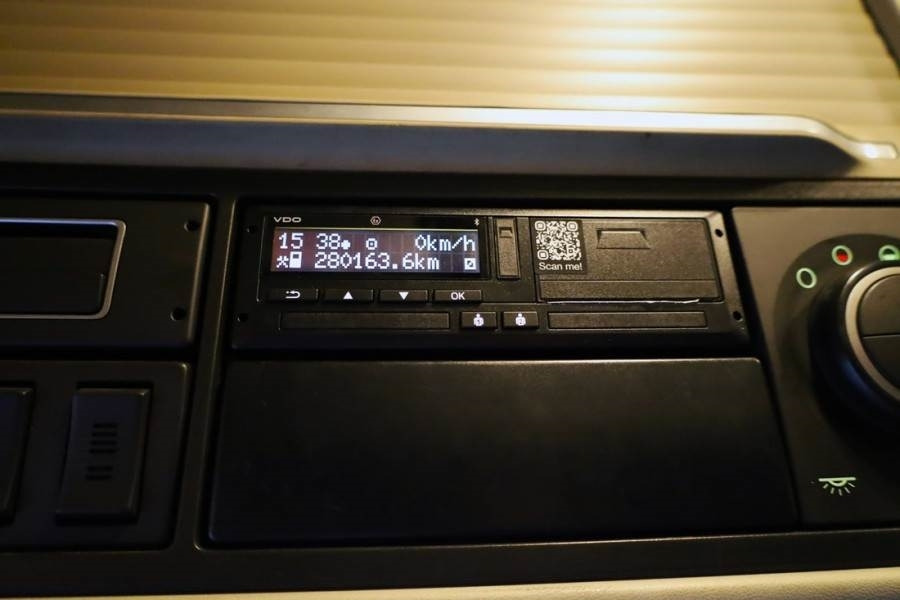 Volvo FH12 With Cormach 135tm Crane Volvo FH12 10x4 With  - All terrain crane: picture 5 Volvo FH12 With Cormach 135tm Crane Volvo FH12 10x4 With  - All terrain crane: picture 5