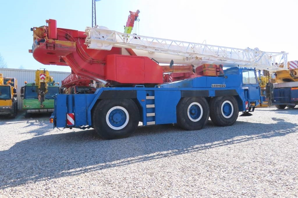 Liebherr LTM 1050-1 - All terrain crane: picture 3 Liebherr LTM 1050-1 - All terrain crane: picture 3