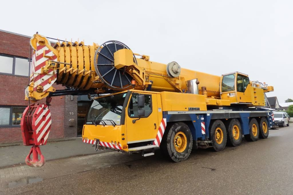 Liebherr LTM 1200-5.1 - All terrain crane: picture 1 Liebherr LTM 1200-5.1 - All terrain crane: picture 1