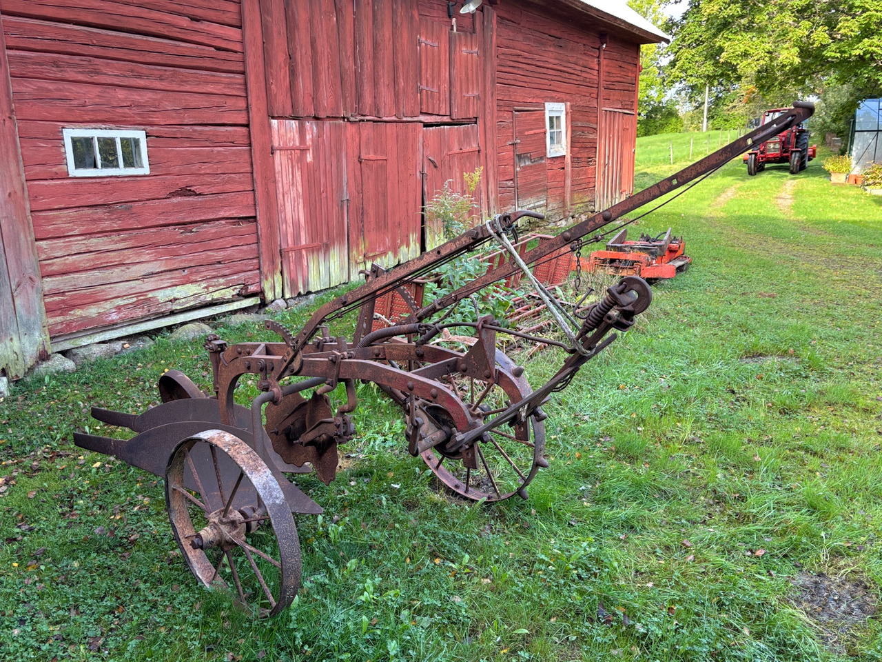 International - Plow: picture 1 International - Plow: picture 1
