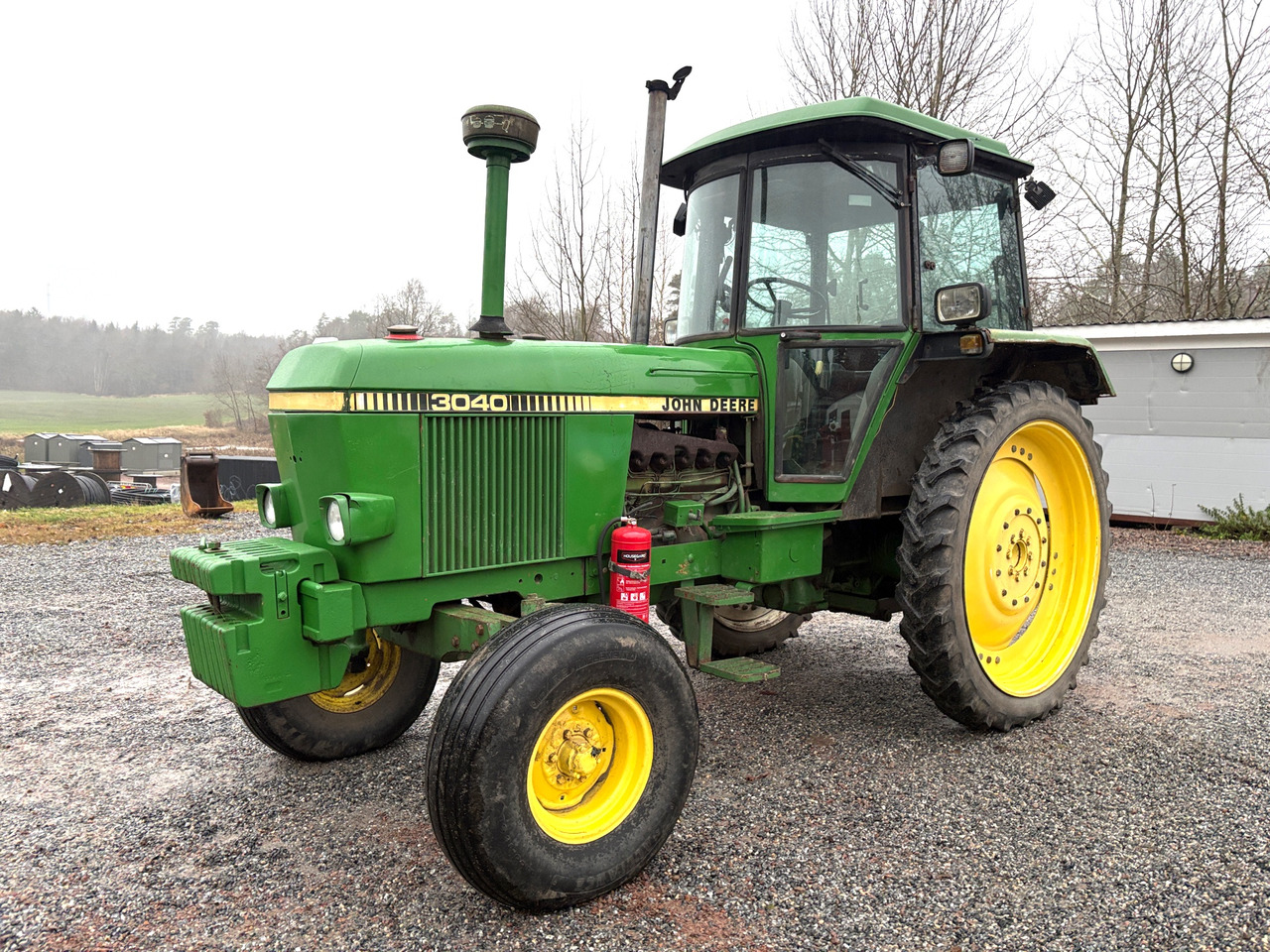 John Deere 3040 Hilo - Farm tractor: picture 1 John Deere 3040 Hilo - Farm tractor: picture 1