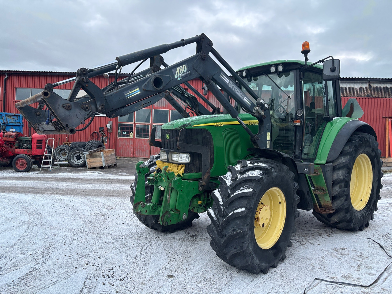 John Deere 6920 - Farm tractor: picture 1 John Deere 6920 - Farm tractor: picture 1