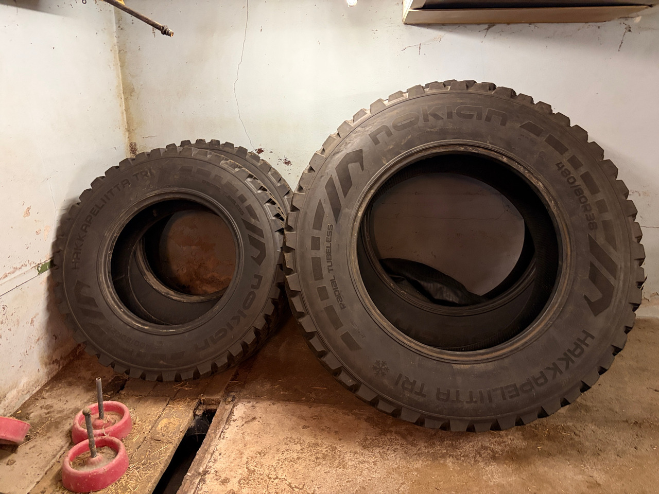 Nokian Hakkapelitta TRI - Tire for Agricultural machinery: picture 1 Nokian Hakkapelitta TRI - Tire for Agricultural machinery: picture 1