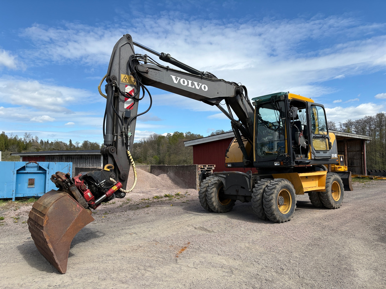 Volvo EW140B - Excavator: picture 1 Volvo EW140B - Excavator: picture 1