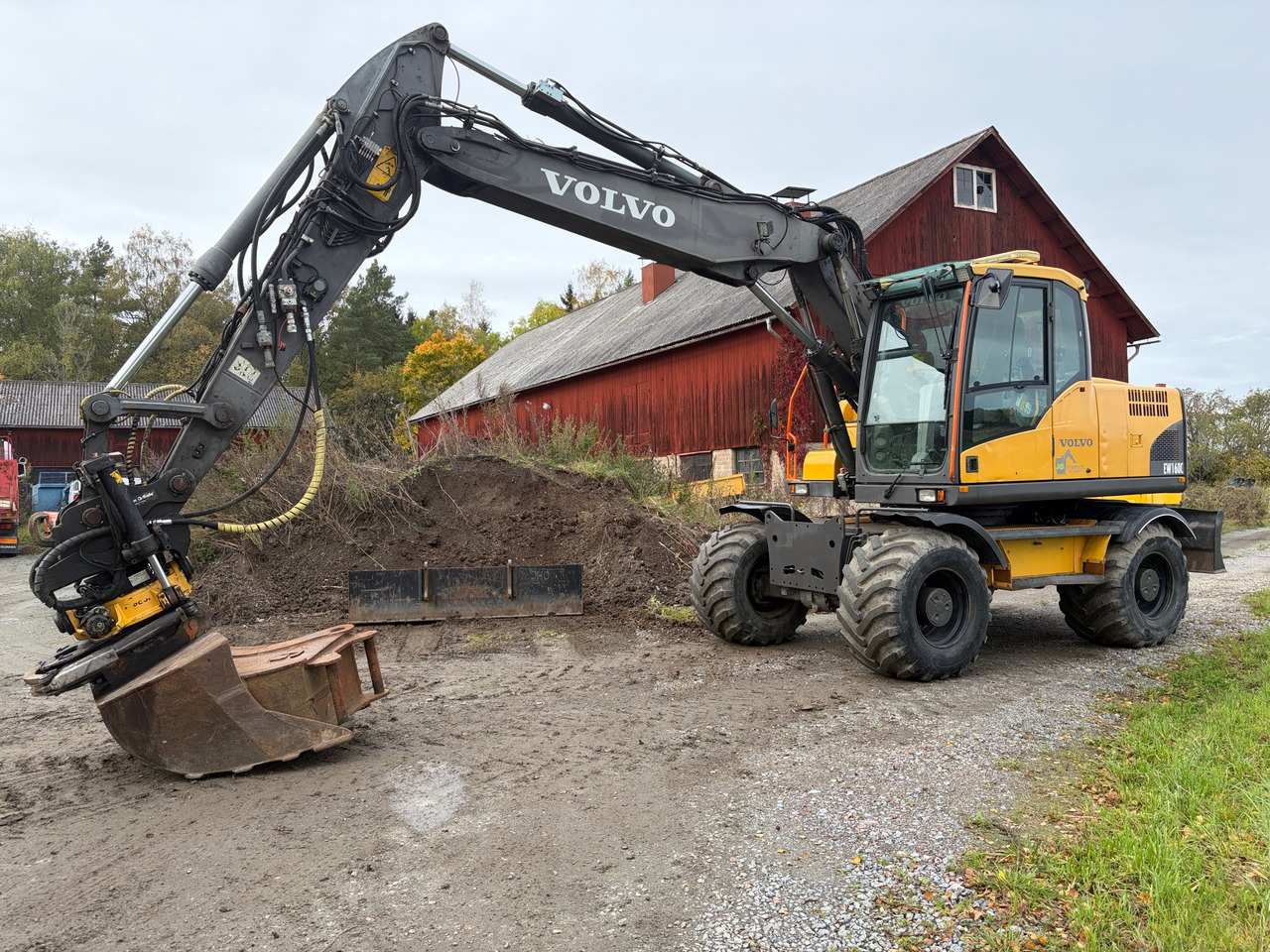 Volvo EW160C - Excavator: picture 1 Volvo EW160C - Excavator: picture 1