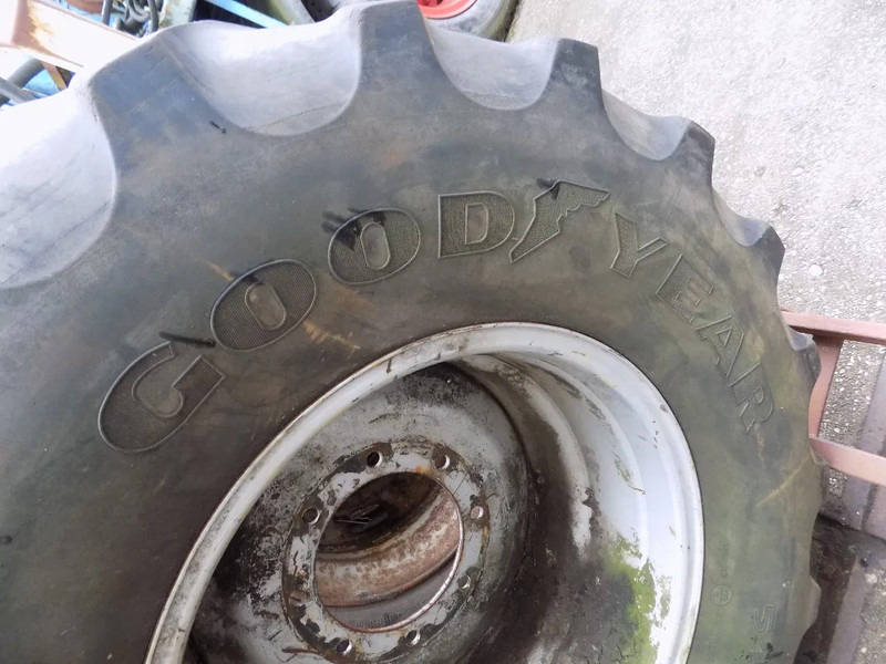Combine harvester GOOD YEAR banden met velg good year banden met velg 540/65 R 24: picture 10