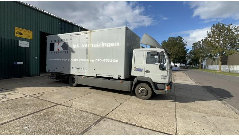 MAN 12.224 MAN 12.224 Afzet bak - Box truck: picture 5 MAN 12.224 MAN 12.224 Afzet bak - Box truck: picture 5