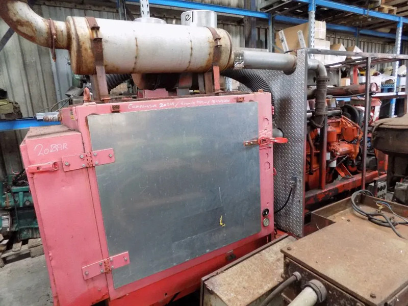 Scania 6 cillinder DS-9 compressor 20 bar en aggregaat 15 kva - Air compressor: picture 2 Scania 6 cillinder DS-9 compressor 20 bar en aggregaat 15 kva - Air compressor: picture 2
