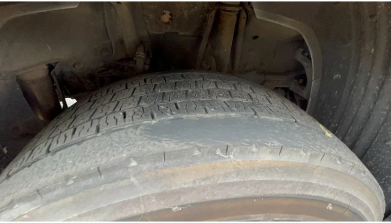 Scania R560 V8 Scania R560 V8 Manual 6x2 Boogie lift - Tractor unit: picture 5 Scania R560 V8 Scania R560 V8 Manual 6x2 Boogie lift - Tractor unit: picture 5