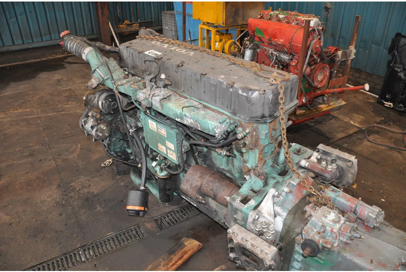 Volvo D12A 380 D12A 380 pk - Engine: picture 4 Volvo D12A 380 D12A 380 pk - Engine: picture 4