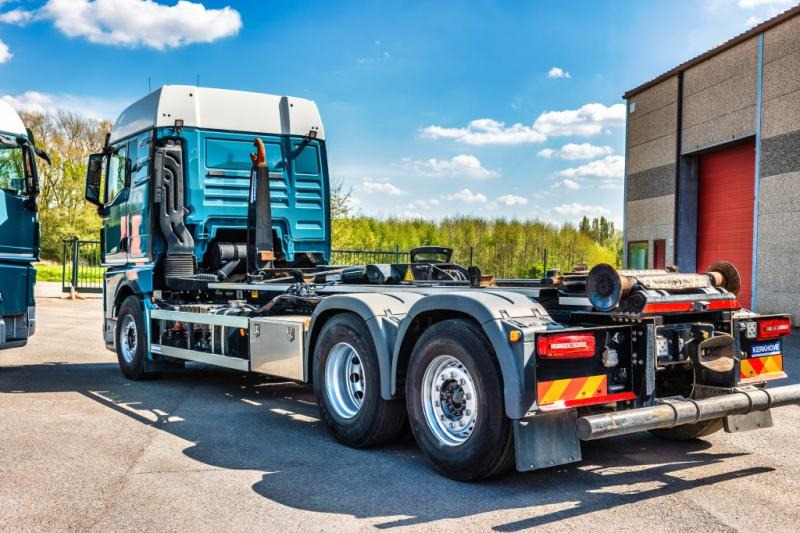 MAN TGX 26.510 6x2-4 LL + AJK - Hook lift truck: picture 5 MAN TGX 26.510 6x2-4 LL + AJK - Hook lift truck: picture 5