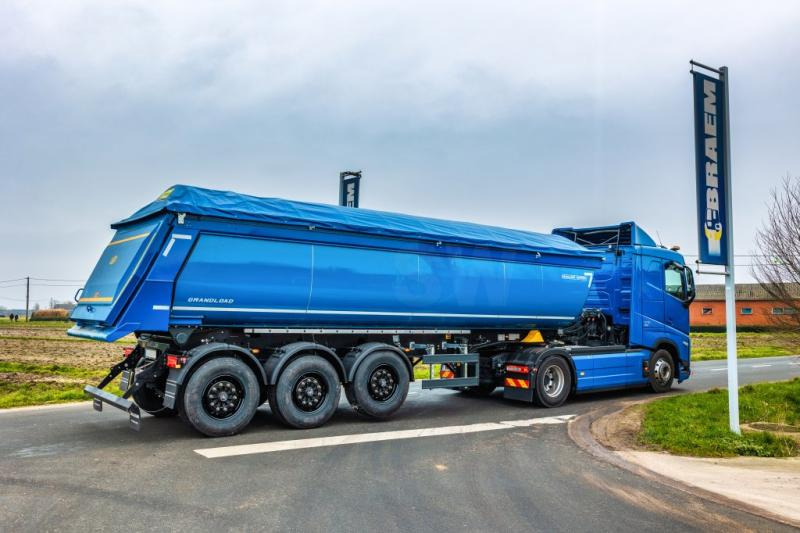 Meiller GEISOLEERDE KIPPER - 28M3 - Tipper semi-trailer: picture 2 Meiller GEISOLEERDE KIPPER - 28M3 - Tipper semi-trailer: picture 2