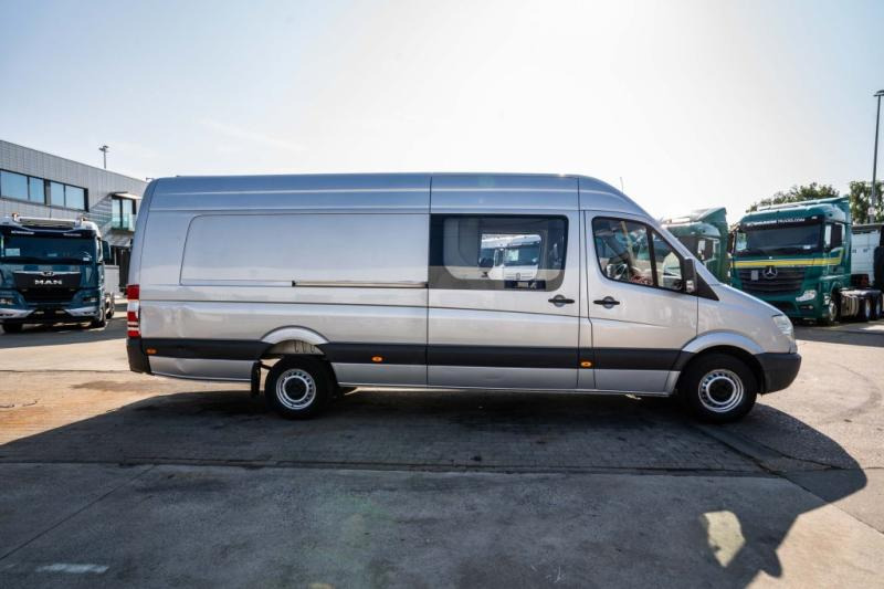 Mercedes Sprinter 319 CDI/3.5+6 p. - Panel van: picture 3 Mercedes Sprinter 319 CDI/3.5+6 p. - Panel van: picture 3