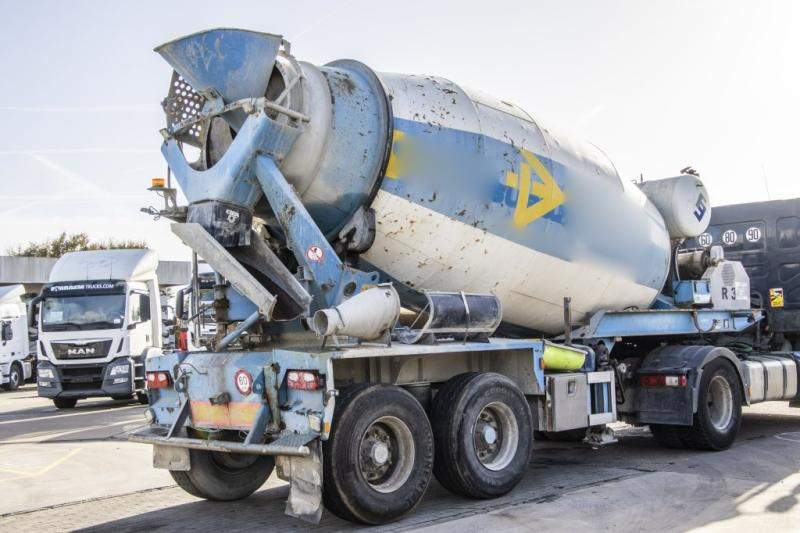Mol BETON MIXER/MALAXEUR/MISCHER 10M3+MOTOR/MOTEUR - Concrete mixer semi-trailer: picture 3 Mol BETON MIXER/MALAXEUR/MISCHER 10M3+MOTOR/MOTEUR - Concrete mixer semi-trailer: picture 3