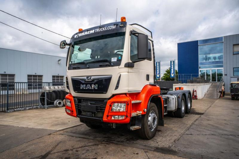MAN TGS 33.460 BLS+BIG AXLES+KIPHYDR. - Tractor unit: picture 1 MAN TGS 33.460 BLS+BIG AXLES+KIPHYDR. - Tractor unit: picture 1