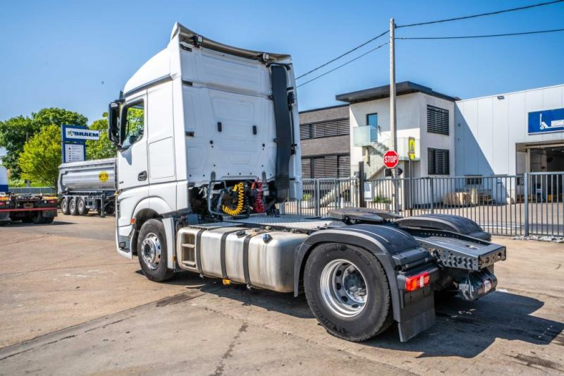 Mercedes ACTROS 1845 LS - Tractor unit: picture 5 Mercedes ACTROS 1845 LS - Tractor unit: picture 5
