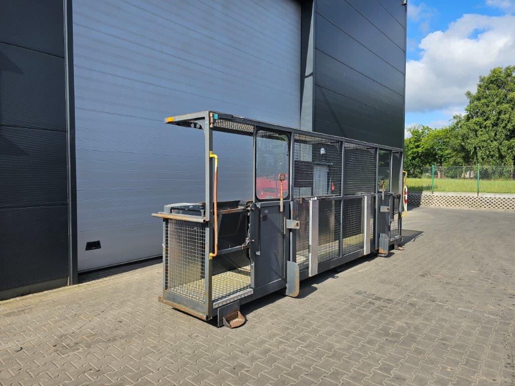 Hubtex Arbeitskorb BIG für Gabelstapler - Attachment for Forklift: picture 3 Hubtex Arbeitskorb BIG für Gabelstapler - Attachment for Forklift: picture 3