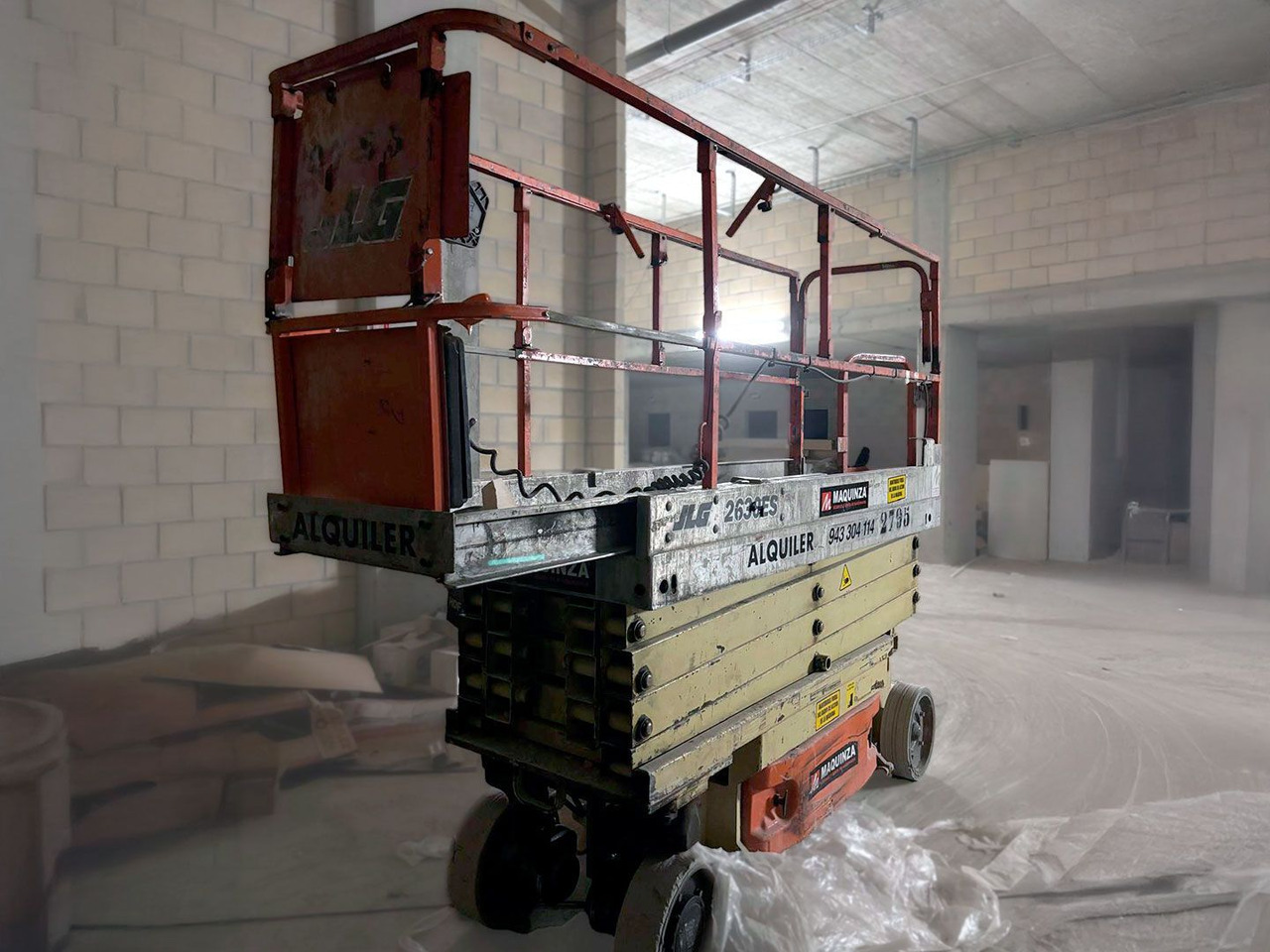 JLG 2630ES - Scissor lift: picture 3 JLG 2630ES - Scissor lift: picture 3