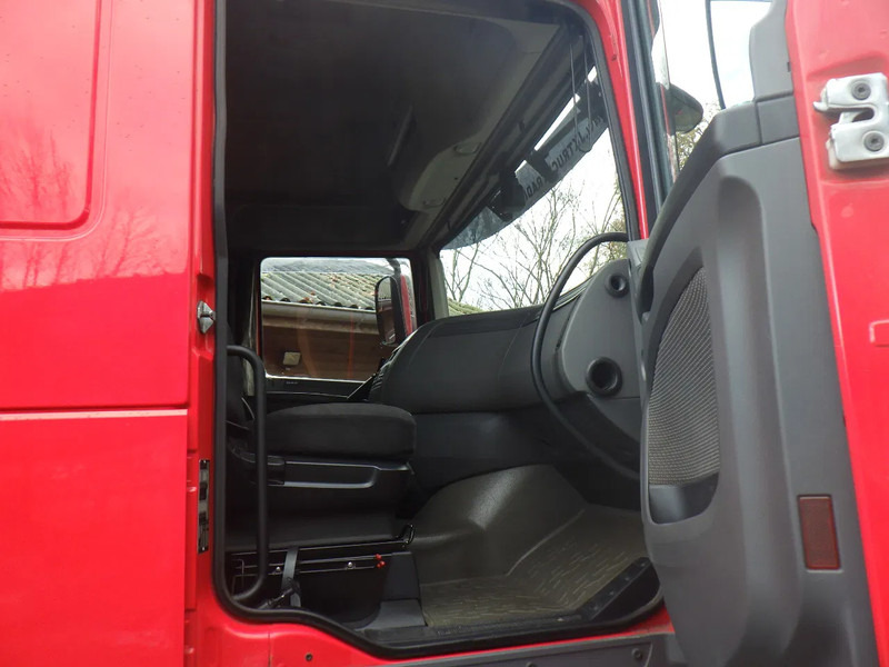 DAF XF 106.440 Super Space Cab/ Smart Tacho 2 / 8 Tons Vooras / Kiphydrauliek - Tractor unit: picture 5 DAF XF 106.440 Super Space Cab/ Smart Tacho 2 / 8 Tons Vooras / Kiphydrauliek - Tractor unit: picture 5