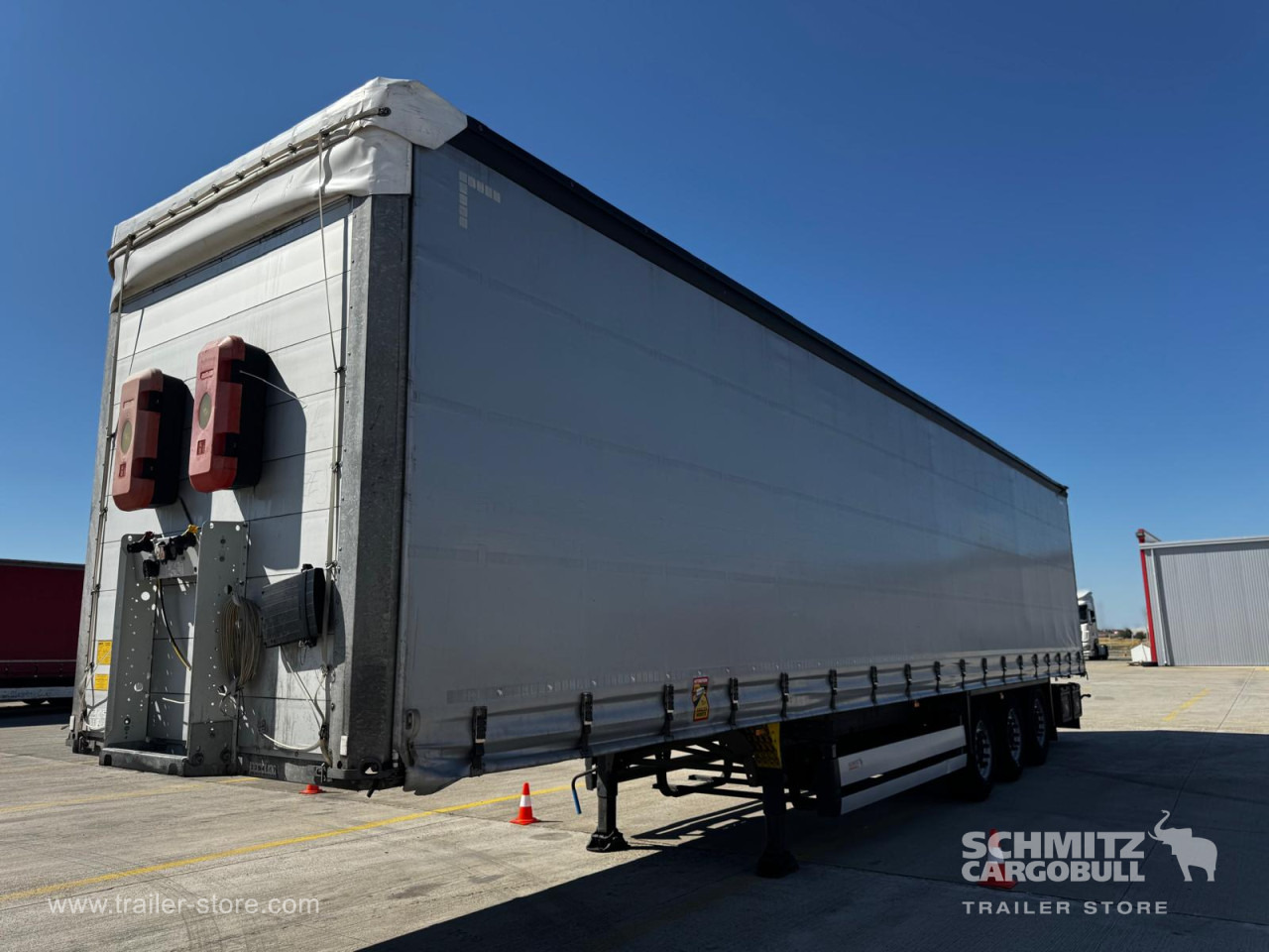 SCHMITZ Curtainsider Standard - Curtainsider semi-trailer: picture 1 SCHMITZ Curtainsider Standard - Curtainsider semi-trailer: picture 1