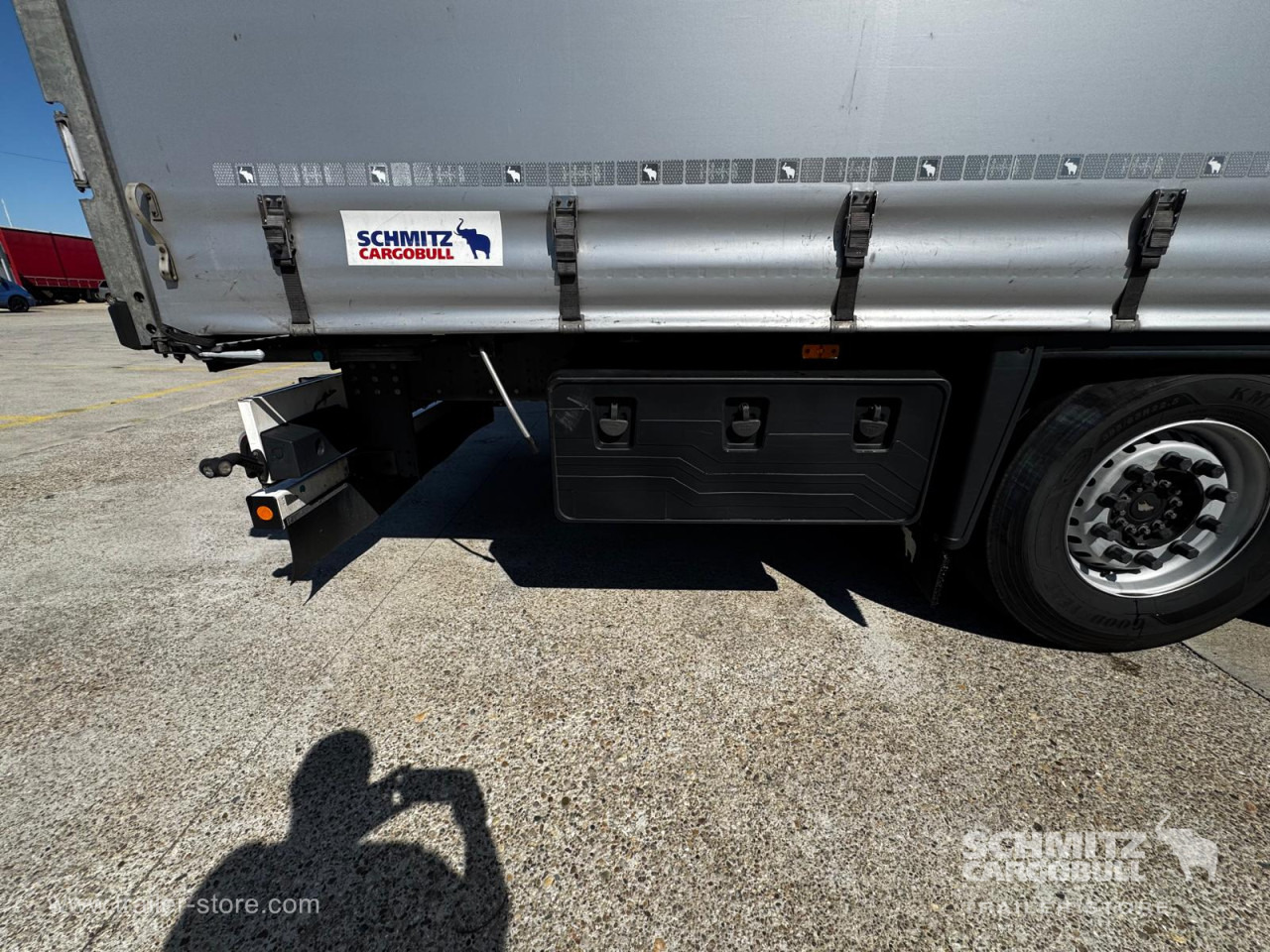 SCHMITZ Curtainsider Standard - Curtainsider semi-trailer: picture 3 SCHMITZ Curtainsider Standard - Curtainsider semi-trailer: picture 3